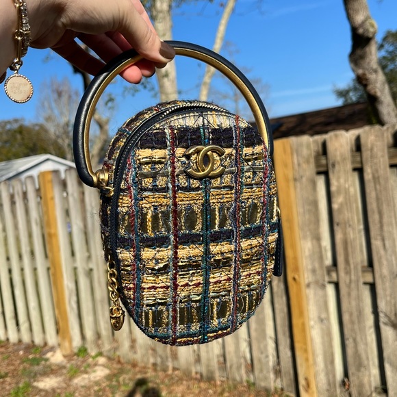 Chanel 2019 Egyptian tweed handle bag - Picture 7 of 16
